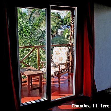 Hotel Chez Yolande Ampangorinana Esterno foto