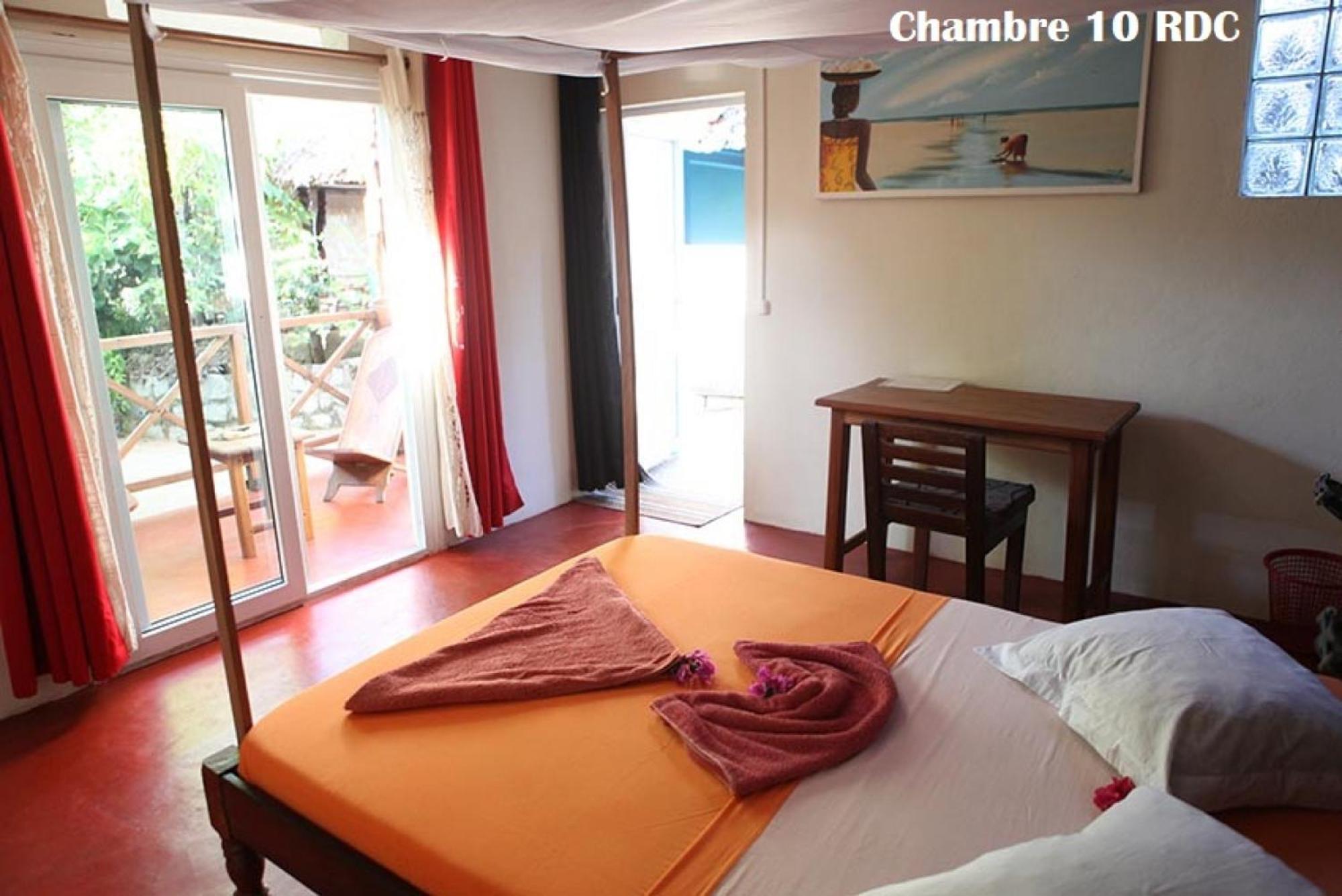 Hotel Chez Yolande Ampangorinana Esterno foto